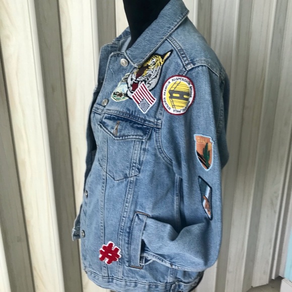 TOPSHOP MOTO DENIM JEAN JACKET. - Picture 3 of 5
